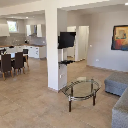 Sea Side Apartmán Nin