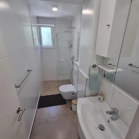 Sea Side Apartman *